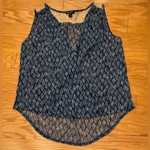 About a Girl Los Angeles sheer high-low blue diamond patterned top with lace